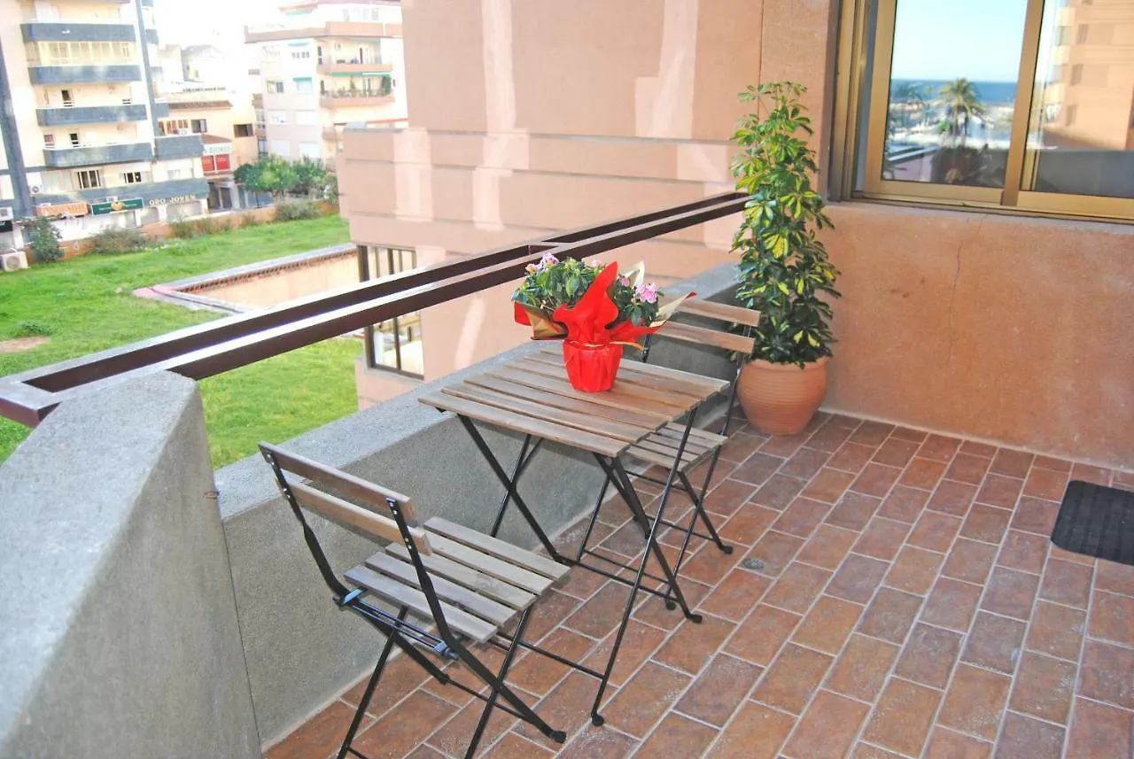 Recently Refurbished Apartment With Sea Views. Fuengirola